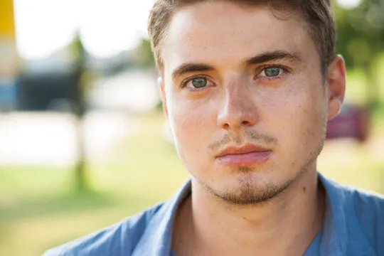 客服与合规支持